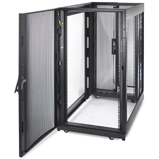 Телекоммуникационный шкаф APC NetShelter SX 24U AR3104 Телекоммуникационный шкаф APC NetShelter SX 24U AR3104